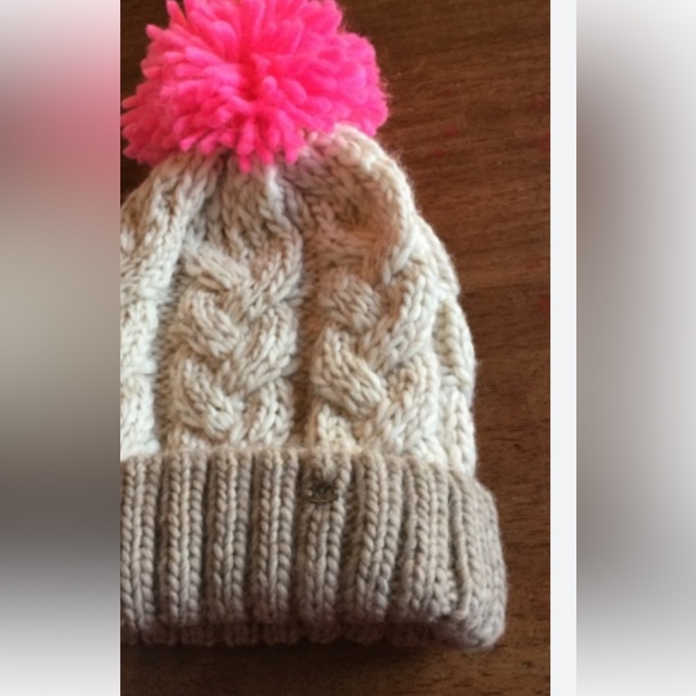 🌵 Beanie Hat Tan/Pink. NWOT